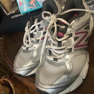 RUNNING SNEAKERS SIZE 8